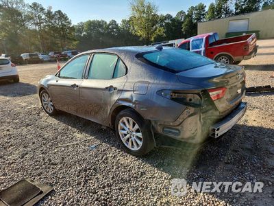 Drugie zdjęcie samochodu z przodu: 2020 TOYOTA CAMRY LE VIN:4T1C11AK3LU863142 - miniatura