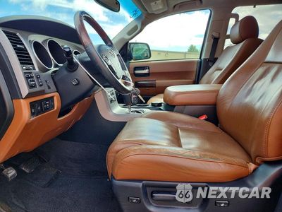 Zdjęcie 7 z 13 samochodu: 2012 TOYOTA SEQUOIA PLATINUM VIN:5TDDY5G14CS066753 - miniatura