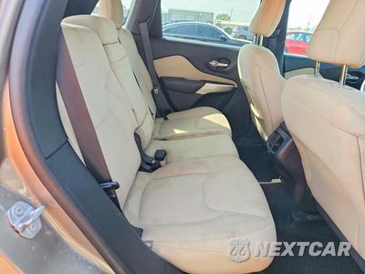 Zdjęcie 11 z 13 samochodu: 2017 JEEP CHEROKEE LATITUDE VIN:1C4PJMCS4HW601565 - miniatura