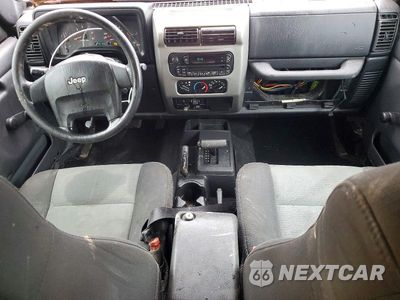 Zdjęcie 8 z 12 samochodu: 2006 JEEP WRANGLER X VIN:1J4FA39S36P758812 - miniatura
