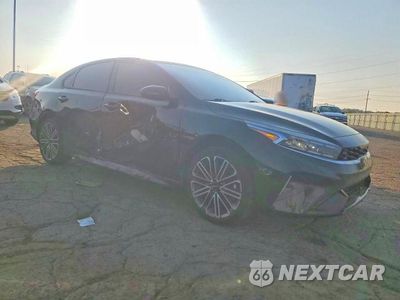 Czwarte zdjęcie samochodu z boku: 2024 KIA FORTE GT VIN:3KPF44AC8RE809572 - miniatura