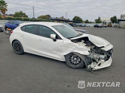 Czwarte zdjęcie samochodu z boku: 2015 MAZDA 3 SPORT VIN:3MZBM1K75FM150167 - miniatura