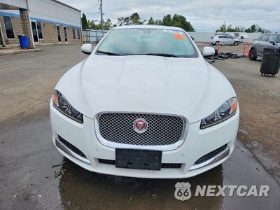 Piąte zdjęcie samochodu w środku: 2014 JAGUAR XF VIN:SAJWJ0EF5E8U11635 - miniatura