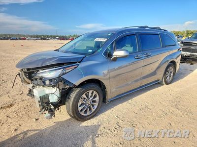 2026 TOYOTA SIENNA LE 5TDKRKEC8TS299056 - główne zdjęcie licytacji z USA - miniatura