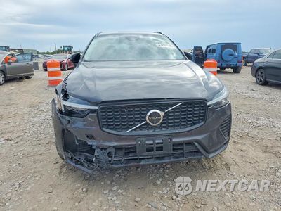 Piąte zdjęcie samochodu w środku: 2024 VOLVO XC60 PLUS VIN:YV4L12RL5R1846504 - miniatura