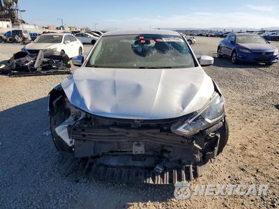 Piąte zdjęcie samochodu w środku: 2019 NISSAN SENTRA S VIN:3N1AB7APXKY378616 - miniatura