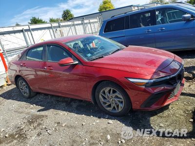 Czwarte zdjęcie samochodu z boku: 2025 HYUNDAI ELANTRA HYBRID BLUE VIN:KMHLM4DJ5SU136207 - miniatura