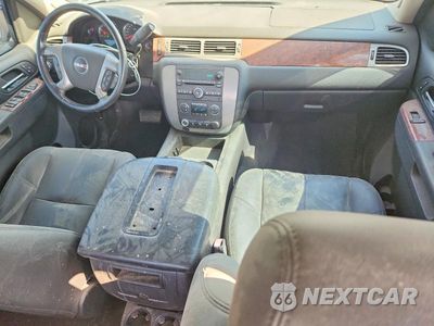 Zdjęcie 8 z 12 samochodu: 2013 GMC SIERRA K2500 SLT VIN:1GT121CG2DF177309 - miniatura