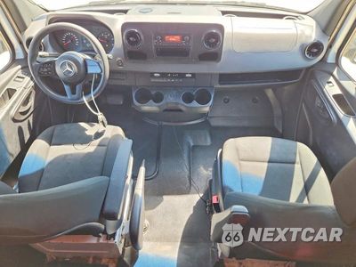 Zdjęcie 8 z 13 samochodu: 2020 MERCEDES-BENZ SPRINTER 2500 DELIVERY VAN VIN:W1Y4ECHYXLT032404 - miniatura
