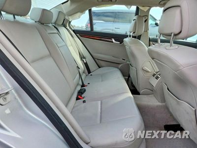 Zdjęcie 10 z 13 samochodu: 2014 MERCEDES-BENZ C 300 4MATIC VIN:WDDGF8AB5EA942936 - miniatura