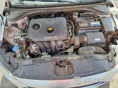 Zdjęcie 11 z 12 samochodu: 2018 HYUNDAI ELANTRA VALUE EDITION VIN:5NPD84LF0JH323308 - miniatura
