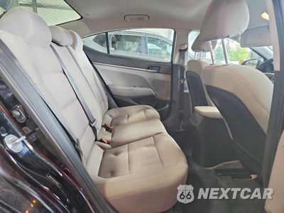 Zdjęcie 10 z 13 samochodu: 2018 HYUNDAI ELANTRA SE VIN:5NPD74LFXJH396057 - miniatura