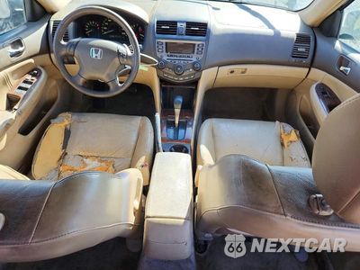 Zdjęcie 8 z 12 samochodu: 2007 HONDA ACCORD EX VIN:1HGCM66597A071100 - miniatura