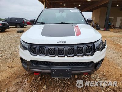 Piąte zdjęcie samochodu w środku: 2024 JEEP COMPASS TRAILHAWK VIN:3C4NJDDN6RT610209 - miniatura