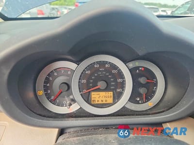 Zdjęcie 9 z 12 samochodu: 2006 TOYOTA RAV4 LIMITED VIN:JTMBD31V165033402 - miniatura