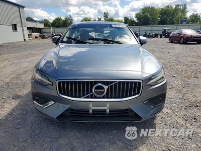 Piąte zdjęcie samochodu w środku: 2019 VOLVO S60 T6 INSCRIPTION VIN:7JRA22TL7KG017602 - miniatura