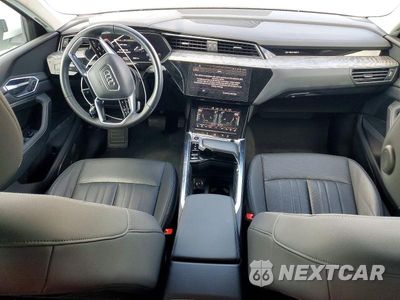 Zdjęcie 8 z 13 samochodu: 2022 AUDI E-TRON PREMIUM PLUS VIN:WA1LAAGE2NB004414 - miniatura