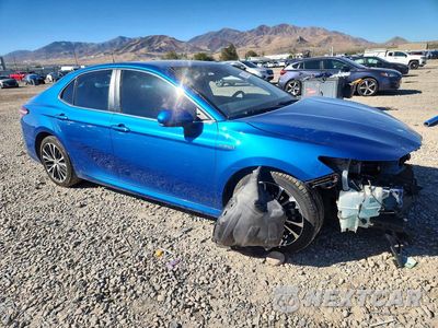 Czwarte zdjęcie samochodu z boku: 2020 TOYOTA CAMRY LE VIN:4T1C31AK8LU010617 - miniatura