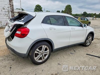 Trzecie zdjęcie samochodu z tyłu: 2019 MERCEDES-BENZ GLA 250 4MATIC VIN:WDCTG4GB7KU000574 - miniatura