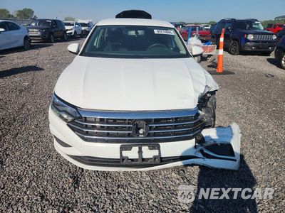 Piąte zdjęcie samochodu w środku: 2019 VOLKSWAGEN JETTA S VIN:3VWC57BU6KM057677 - miniatura