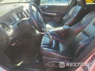 Zdjęcie 7 z 13 samochodu: 2016 VOLVO XC60 T6 R-DESIGN PLATINUM VIN:YV4902RS1G2800745 - miniatura