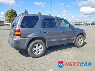 Trzecie zdjęcie samochodu z tyłu: 2006 FORD ESCAPE XLT VIN:1FMYU93196KA28582 - miniatura