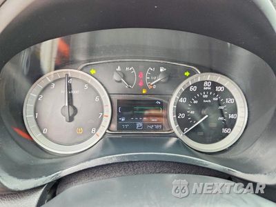 Zdjęcie 9 z 12 samochodu: 2013 NISSAN SENTRA S VIN:3N1AB7AP8DL764743 - miniatura