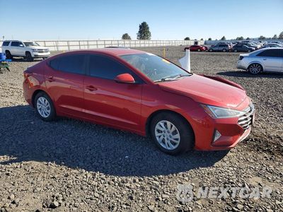 Czwarte zdjęcie samochodu z boku: 2019 HYUNDAI ELANTRA SE VIN:5NPD74LF3KH495594 - miniatura