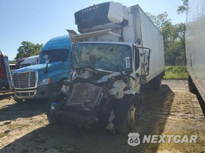 2011 FREIGHTLINER M2 106 MEDIUM DUTY 1FVACWDT7BDBD8040 - główne zdjęcie licytacji z USA - miniatura