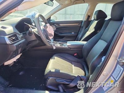 Zdjęcie 7 z 12 samochodu: 2018 HONDA ACCORD LX VIN:1HGCV1F13JA245683 - miniatura