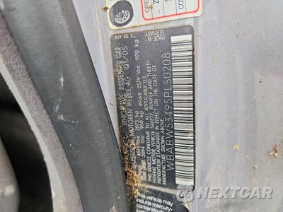 Zdjęcie 12 z 12 samochodu: 2005 BMW 330 CI VIN:WBABW53495PL50208 - miniatura