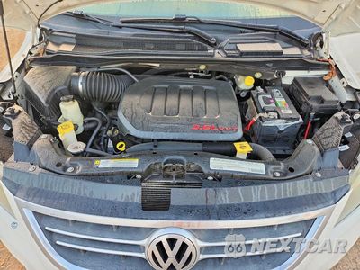 Zdjęcie 11 z 12 samochodu: 2011 VOLKSWAGEN ROUTAN SE VIN:2V4RW3DG2BR641969 - miniatura