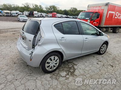 Trzecie zdjęcie samochodu z tyłu: 2013 TOYOTA PRIUS C TWO VIN:JTDKDTB30D1056025 - miniatura