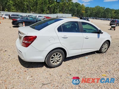 Trzecie zdjęcie samochodu z tyłu: 2018 CHEVROLET SONIC LT VIN:1G1JD5SH1J4119736 - miniatura