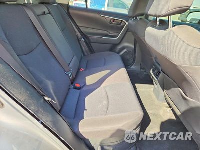 Zdjęcie 10 z 13 samochodu: 2025 TOYOTA RAV4 LE VIN:JTMLWRFV5SD355695 - miniatura