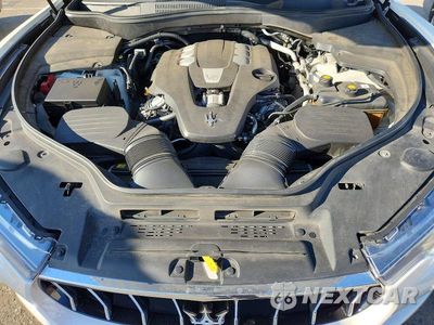 Zdjęcie 11 z 12 samochodu: 2019 MASERATI LEVANTE VIN:ZN661XUAXKX308336 - miniatura