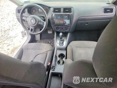 Zdjęcie 8 z 12 samochodu: 2013 VOLKSWAGEN JETTA VIN:3VW2K7AJ7DM384622 - miniatura