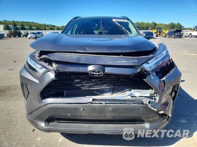 Piąte zdjęcie samochodu w środku: 2025 TOYOTA RAV4 XLE VIN:2T3P1RFV4SC524299 - miniatura