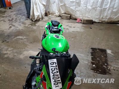 Piąte zdjęcie samochodu w środku: 2023 KAWASAKI ZX636 K VIN:JKBZXJH19PA017637 - miniatura