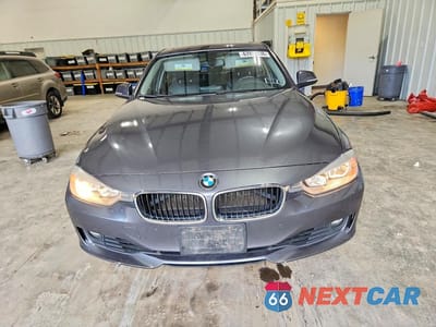 Piąte zdjęcie samochodu w środku: 2013 BMW 3ER XI SULEV VIN:WBA3B5C54DF596810 - miniatura