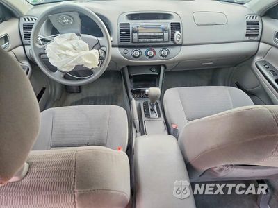 Zdjęcie 8 z 12 samochodu: 2006 TOYOTA CAMRY LE VIN:4T1BE32K16U714517 - miniatura