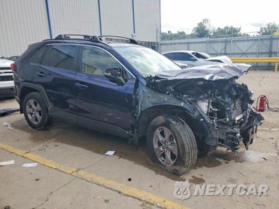 Czwarte zdjęcie samochodu z boku: 2025 TOYOTA RAV4 HYBRID XLE VIN:JTMRWRFV7SJ082285 - miniatura