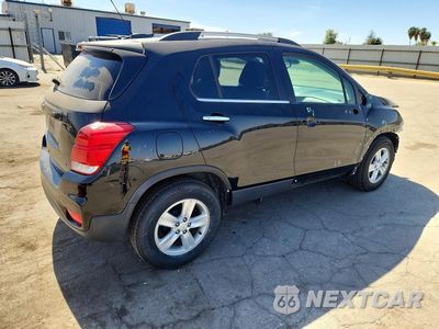 Trzecie zdjęcie samochodu z tyłu: 2019 CHEVROLET TRAX 1LT VIN:KL7CJLSB4KB775335 - miniatura