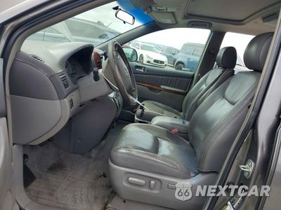 Zdjęcie 7 z 14 samochodu: 2005 TOYOTA SIENNA XLE 7 PASSENGER VIN:5TDZA22C45S371433 - miniatura
