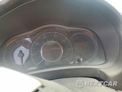 Zdjęcie 9 z 12 samochodu: 2015 NISSAN VERSA NOTE SV VIN:3N1CE2CPXFL373161 - miniatura
