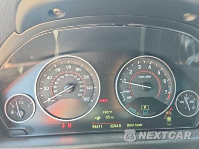 Zdjęcie 9 z 12 samochodu: 2018 BMW 330E VIN:WBA8E1C50JA178629 - miniatura