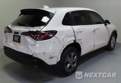 Trzecie zdjęcie samochodu z tyłu: 2026 HONDA HR-V LX VIN:3CZRZ1H30TM720797 - miniatura