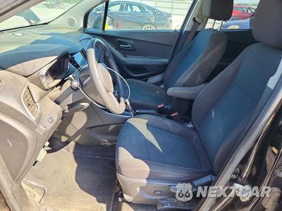 Zdjęcie 7 z 13 samochodu: 2020 CHEVROLET TRAX LS VIN:KL7CJNSB0LB029204 - miniatura