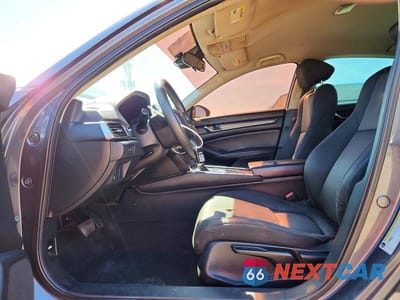 Zdjęcie 7 z 12 samochodu: 2018 HONDA ACCORD LX VIN:1HGCV1F17JA086442 - miniatura