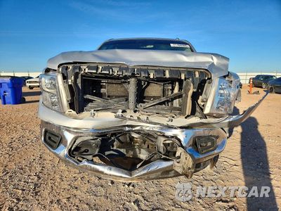 Piąte zdjęcie samochodu w środku: 2018 NISSAN TITAN SV VIN:1N6AA1E54JN507805 - miniatura
